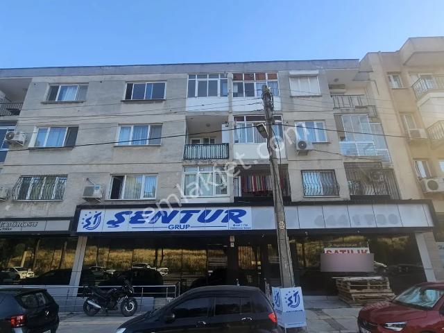 Osmangazi Mahallesi'nde Geniş Ferah Boyalı Kiralık 3+1 Daire