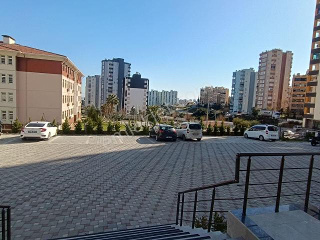 Osmangazi Mahallesinde Site İçerisinde 3+1 Kapalı Mutfak Kombili Kiralık Daire