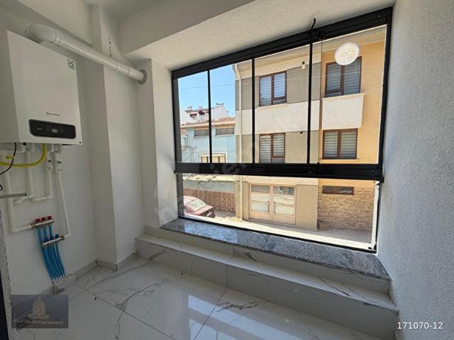 OSMANGAZİ ÜNİVERSİTESİNE YÜRÜME MESAFESİNDE SIFIR EŞYALI DAİRE