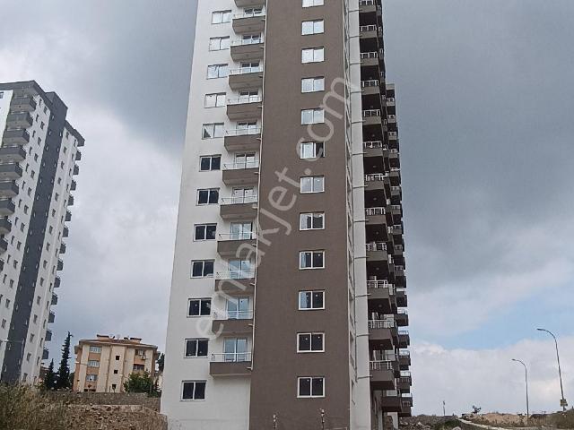 Osmangazi'de 1+1 Satılık Geniş Daire