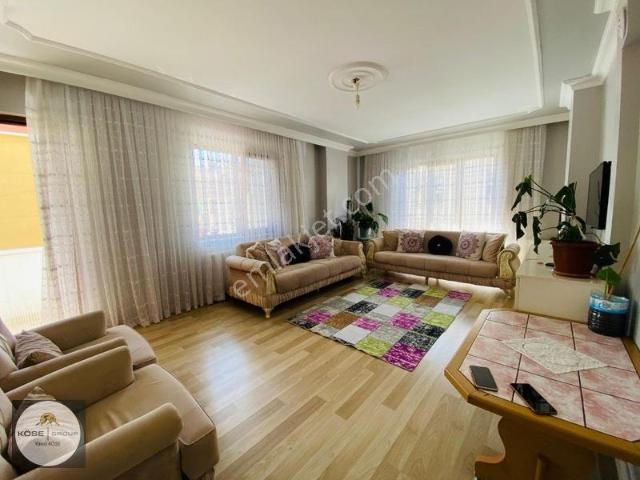 Osmangazi'de Cad. 1 Parsel! 6 Yaşında Geniş Ferah 4+1 Satılık