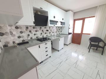 Osmangazide Cd De Emsalsiz Asansörlü Daire