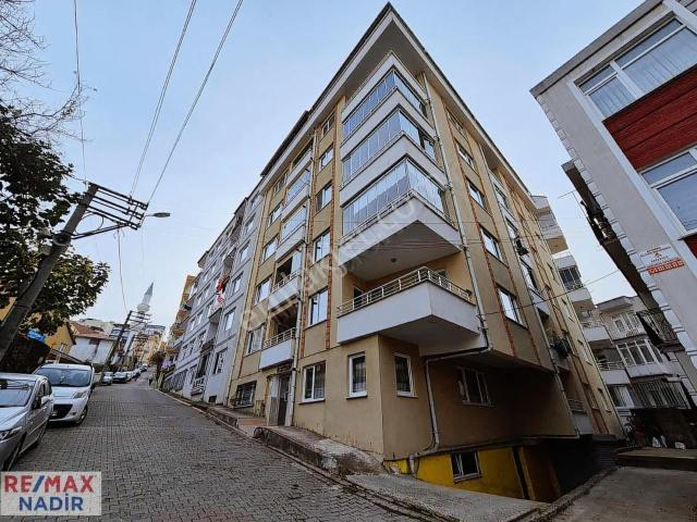 Osmaniye Mahallesinde 4+1 300 M² Giriş Katlı Dubleks Satılık