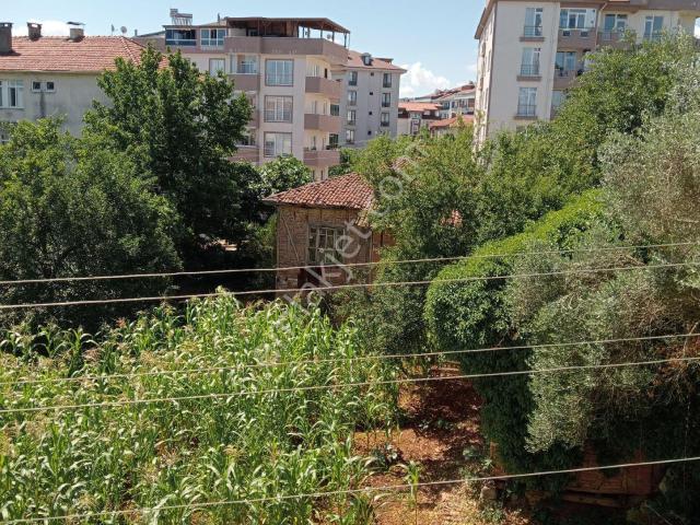 Osmaniye Mh Saray Sokak Tuzcuoğlu Apt Geniş Daire