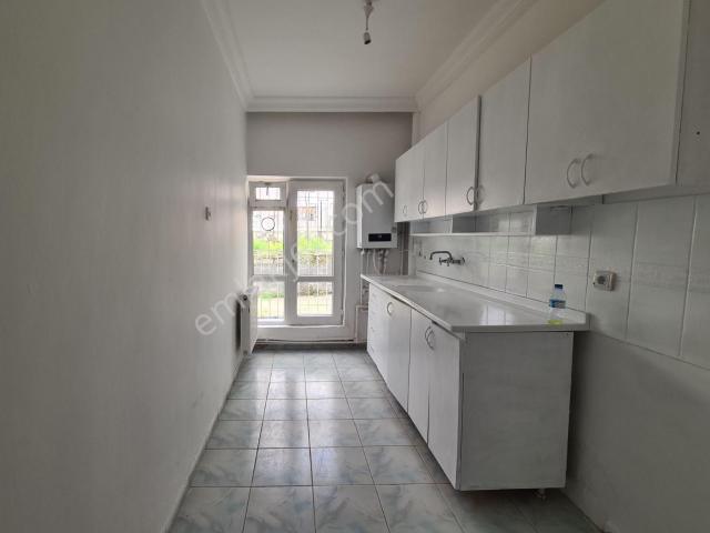 Osmanlı İş Merkezi Yakını Özel Bahçeli Giriş Kat Kiralık 2+1