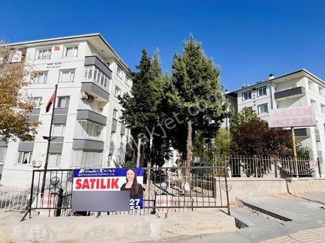 Osmanlı Mah. Aktem Sitesinde Satılık 3+1 Daire