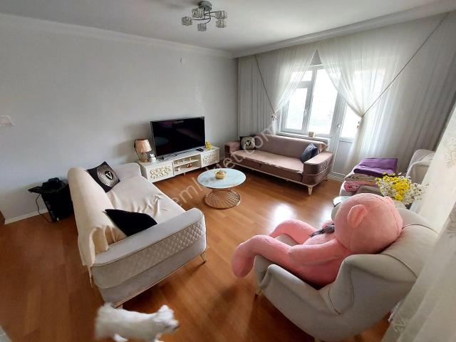 Osmanlı Mahallesinde 2+1 Ara Katta Satılık Daire