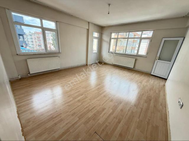 Osmanyılmaz Kızılay Cad. Tatar Cami Yanı Kiralık 2+1 Daire