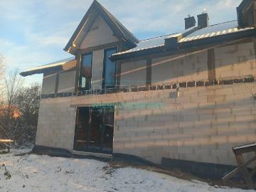 Dom w wysokim standardzie na dużej działce 800m2, 4 pokoje