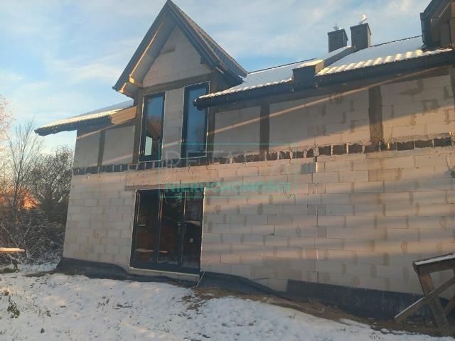 Do sprzedania dom w wysokim standardzie na dużej działce 800 m²