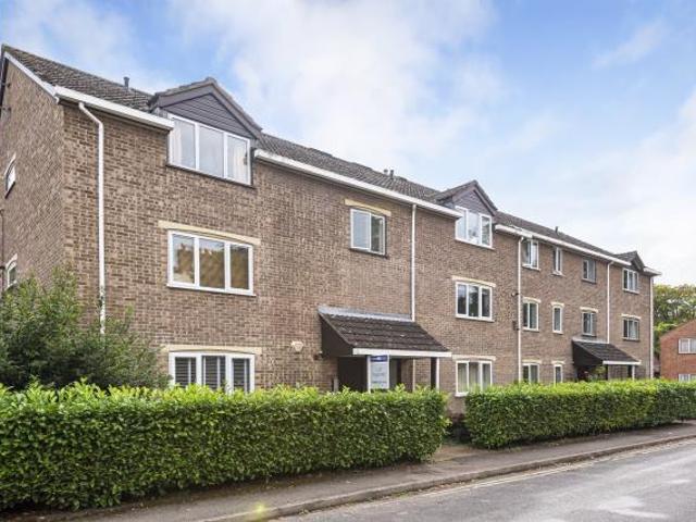 Osberton Road, Oxford, OX2 2 bed flat to rent £1,900 pcm £438 pw