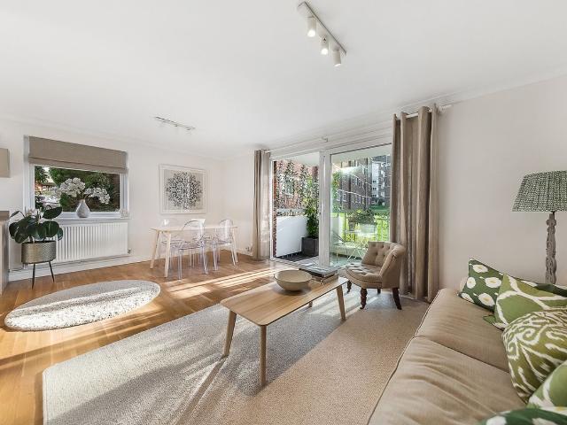 Osborne House, Courtlands, Sheen Road, Richmond, Surrey TW10, 2 bed flat to rent, £2,650 pcm | PrimeLocation