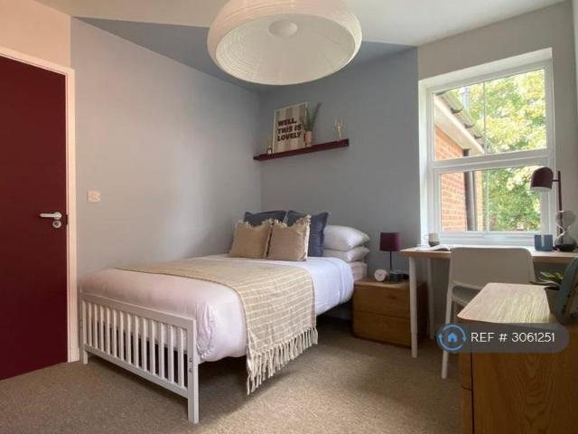 Osborne Road, Bournemouth, BH9 1 bed in a house share to rent £795 pcm £183 pw