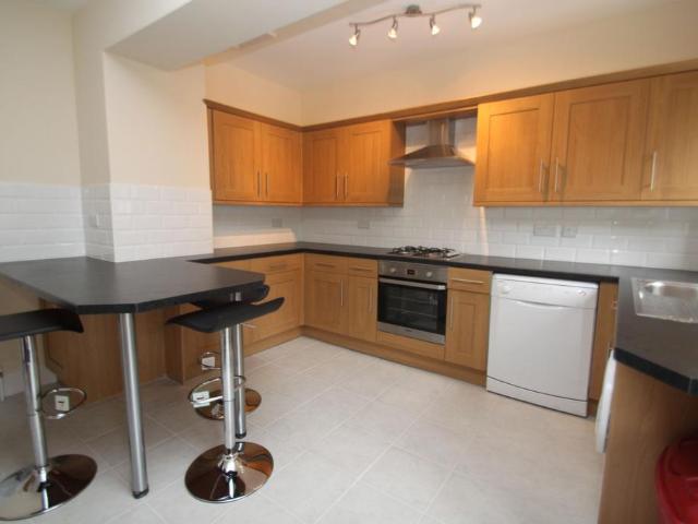 Osborne Road, Bournemouth BH9 6 bed detached house to rent £3,600 pcm £831 pw
