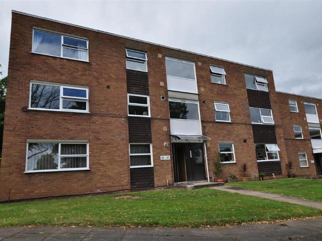 Osborne Road, Malvern, WR14 2 bed apartment to rent £900 pcm £208 pw