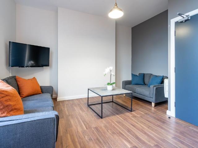 Osborne Road, Newcastle NE2, 5 bed flat to rent, £745 pppm | PrimeLocation