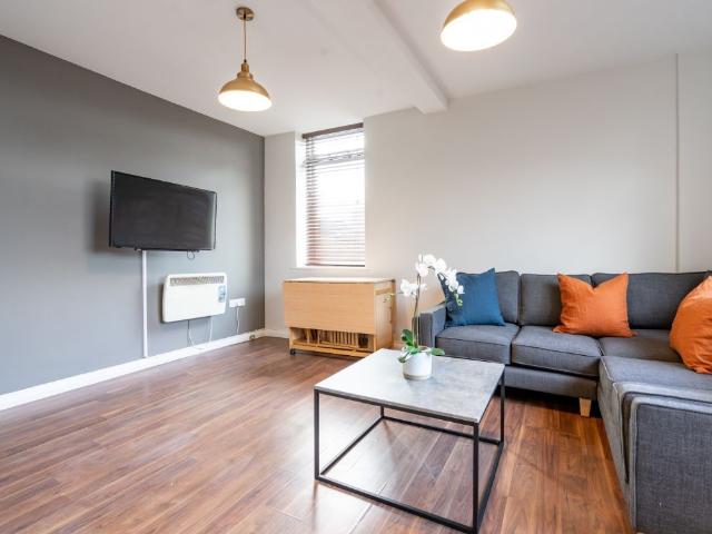 Osborne Road, Newcastle NE2, 5 bed flat to rent, £745 pppm | PrimeLocation
