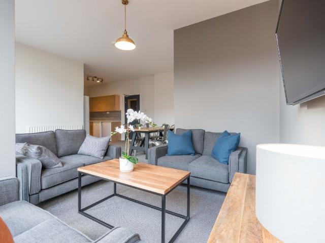 Osborne Road, Newcastle NE2, 6 bed flat to rent, £737 pppm | PrimeLocation