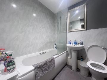 Osborne Terrace, Jesmond NE2, 1 bed flat to rent, £628 pcm | PrimeLocation
