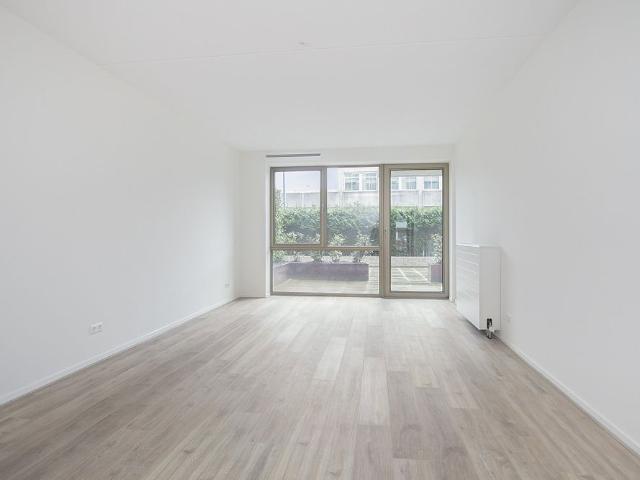 Osdorper Ban, 21, Amsterdam