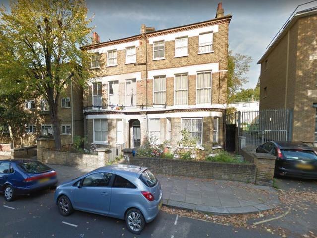 Oseney Crescent, London NW5 3 bed flat to rent £3,100 pcm £715 pw