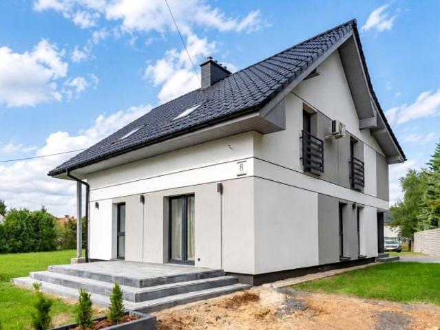 Osiedlowa 8 180,67 m², Nędza