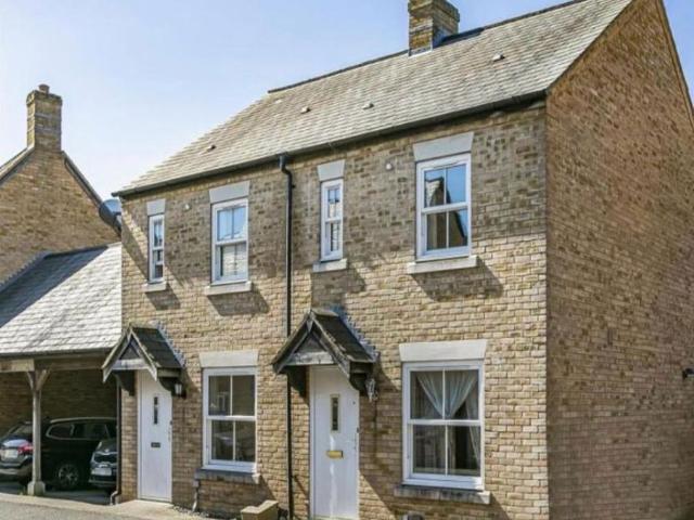 Osier Way, Cambridge CB23, 2 bed property to rent, £1,375 pcm | PrimeLocation