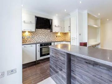 Osier Crescent, London, N10 1RF, United Kingdom | 2 bed apartment for rent #137017233 | Rentberry