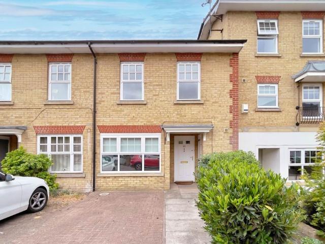 Osier Crescent, Muswell Hill N10, 4 bed property to rent, £3,000 pcm | PrimeLocation