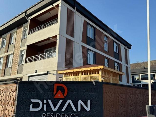 OSKAR EMLAK'TAN DİVAN REZİDANS'TA SATILIK 1+1 DAİRE