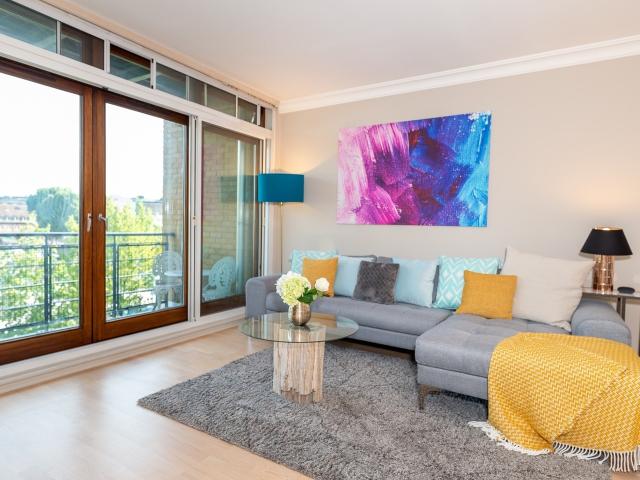 Osprey Court, London, E1W