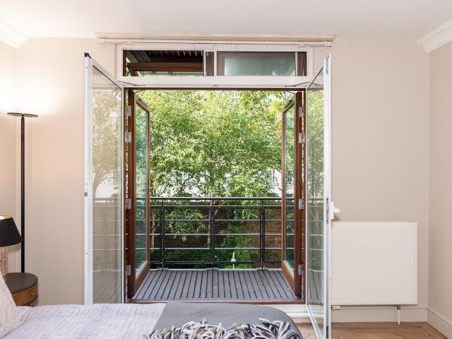 Osprey Court, London, E1W