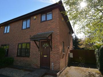 Osprey Close, Wanstead E11, 3 bed semi detached house to rent, £2,150 pcm | PrimeLocation