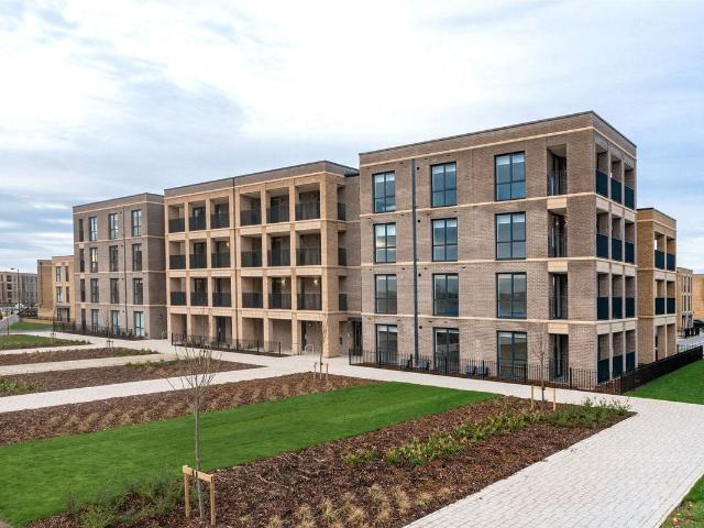Osprey Drive, Trumpington, Cambridge, Cambridgeshire CB2, 2 bed flat to rent, £1,825 pcm | PrimeLocation