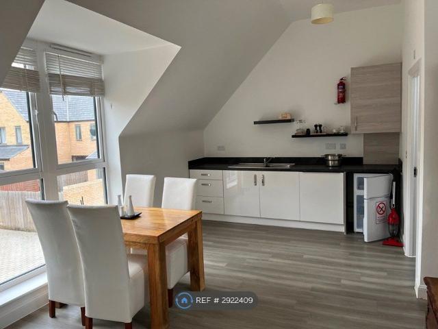 Osprey Drive, Trumpington, Cambridge CB2, Studio to rent, £1,350 pcm | PrimeLocation