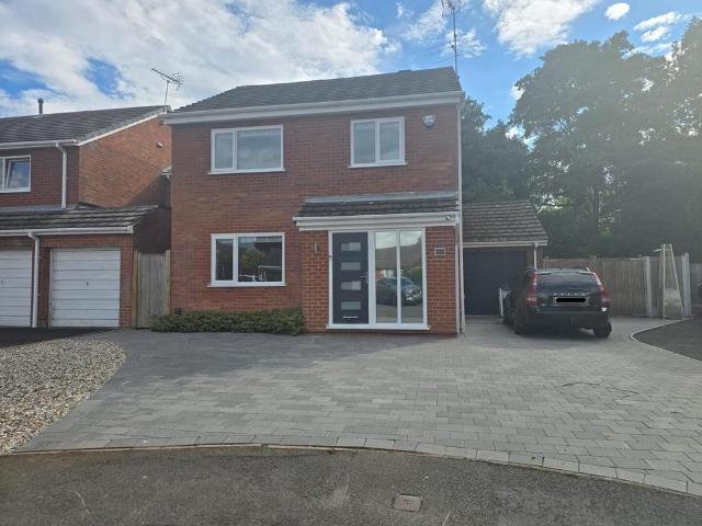 Osprey Park Drive, Kidderminster 4 bed house to rent £1,600 pcm £369 pw