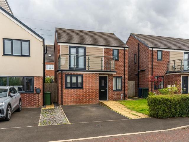 Osprey Walk, Great Park, NE13 3 bed detached house to rent £1,400 pcm £323 pw