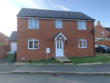 Ossulbury Lane, Aylesbury HP19, 4 bed detached house to rent, £2,800 pcm | PrimeLocation