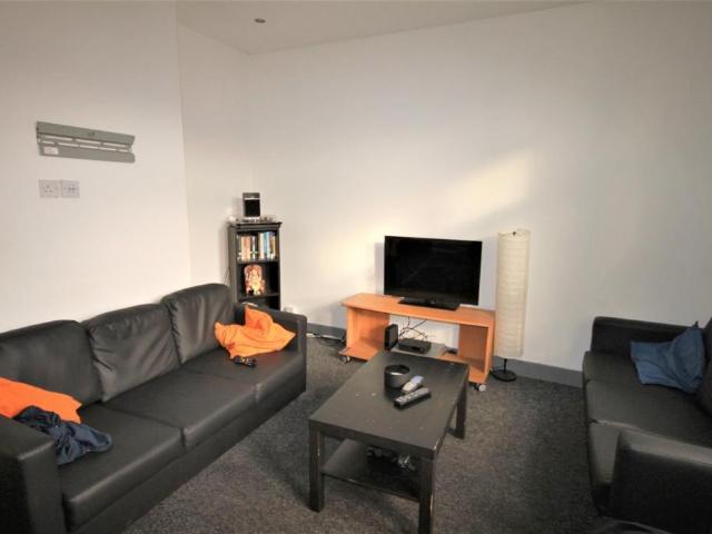 Ossulston Street, London, NW1 1EY, United Kingdom | 4 bed apartment for rent #139474875 | Rentberry