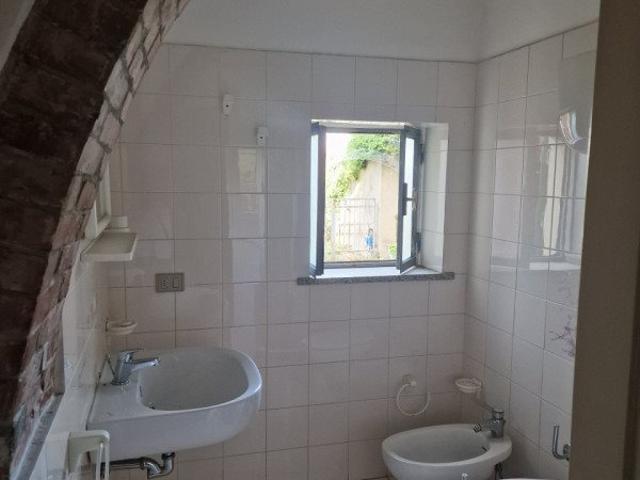 Ossaia vendesi in un piccolo borgo dove si trovano i reperti. 0m² Camucia