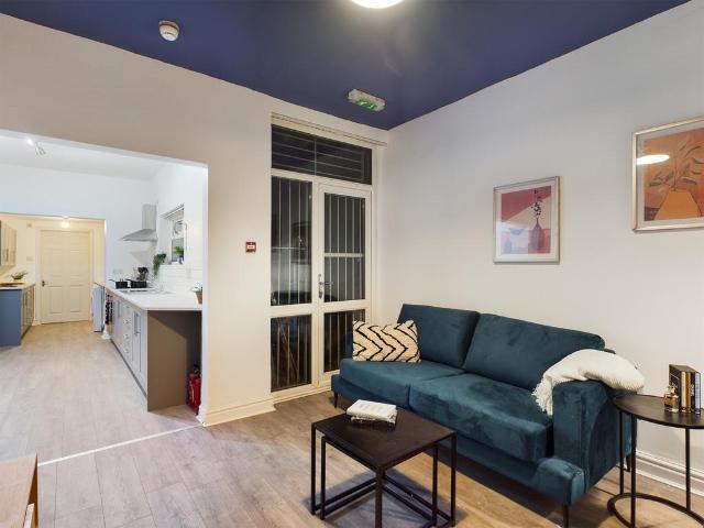 Ossory Street, Manchester M14 6 bed house to rent £4,217 pcm £973 pw