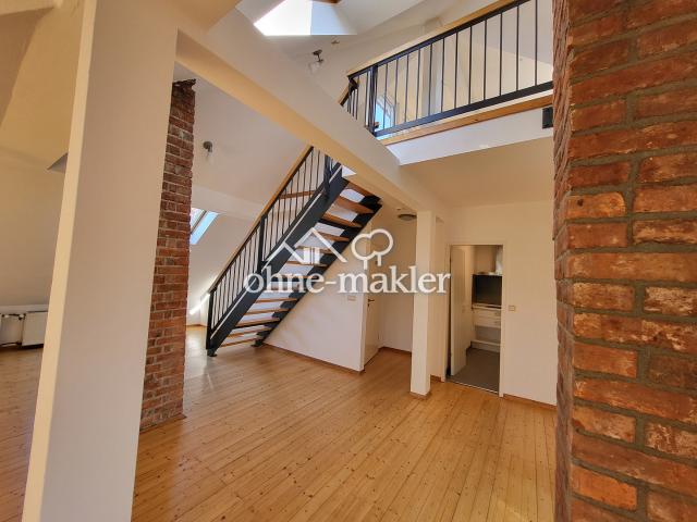 Ostviertel Bestlage! Großzügiges Maisonette Dachstudio mit Dachterrasse, Nähe Theater, BG DG re