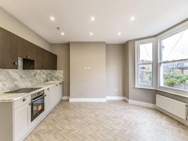 Ostade Road, London SW2, 2 bed flat to rent, £2,750 pcm | PrimeLocation