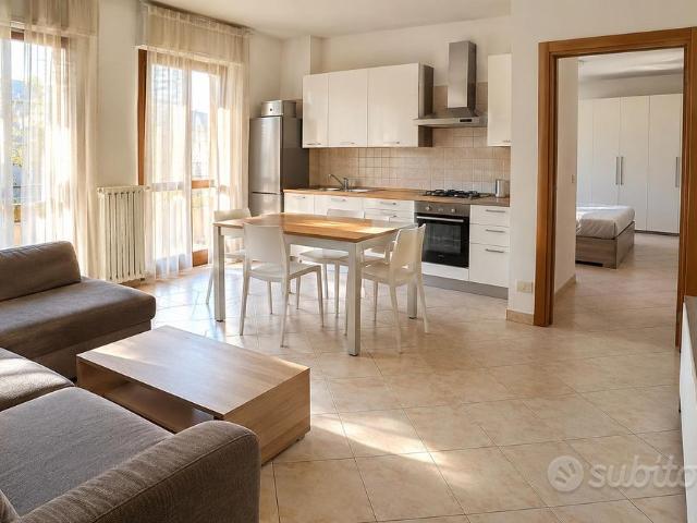 OSTIA Loft con GIARDINO e SPESE INCLUSE