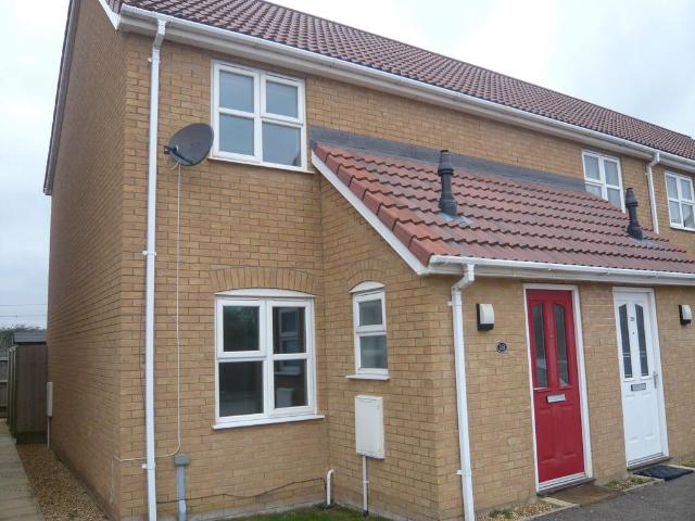 Ostlers Road, DOWNHAM MARKET 2 bed end of terrace house to rent £975 pcm £225 pw