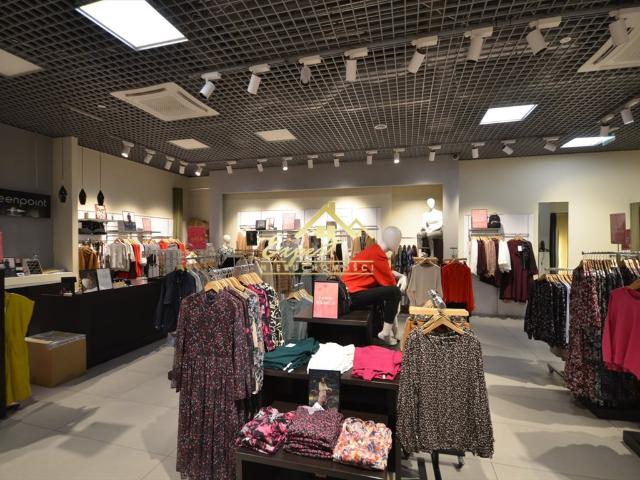 Do sprzedania lokal usługowy 104 m² w Galerii Mazurskiej