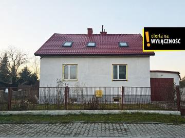 Dom z potencjałem, garaż i niezależna dobudówka