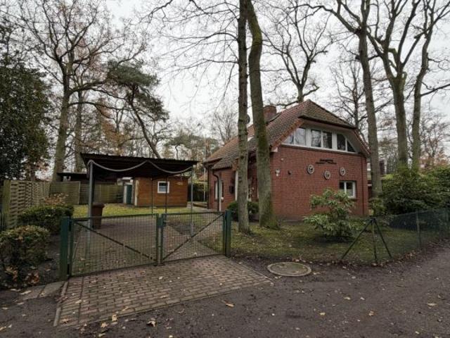 Junges, massiv gebautes Ferienhaus in Ostseestrandnähe von Heidkate