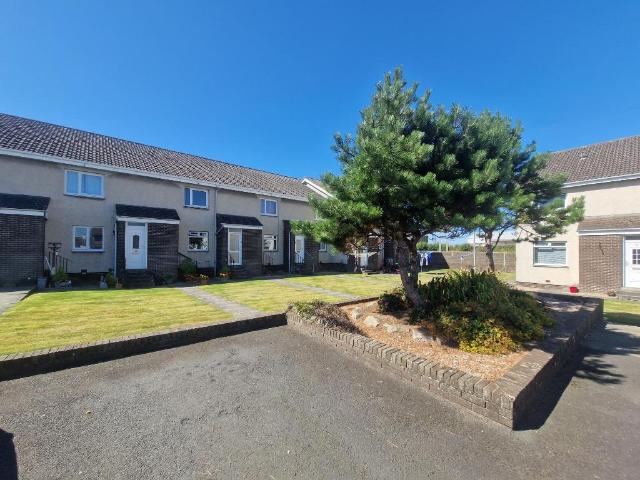 Oswald Court, South Ayrshire KA8 1 bed flat to rent £595 pcm £137 pw