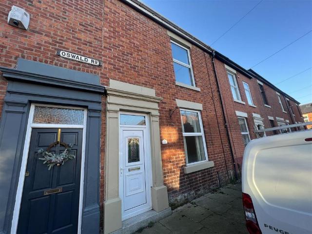 Oswald Road, Ashton on ribble, Preston 2 bed terraced house to rent £825 pcm £190 pw
